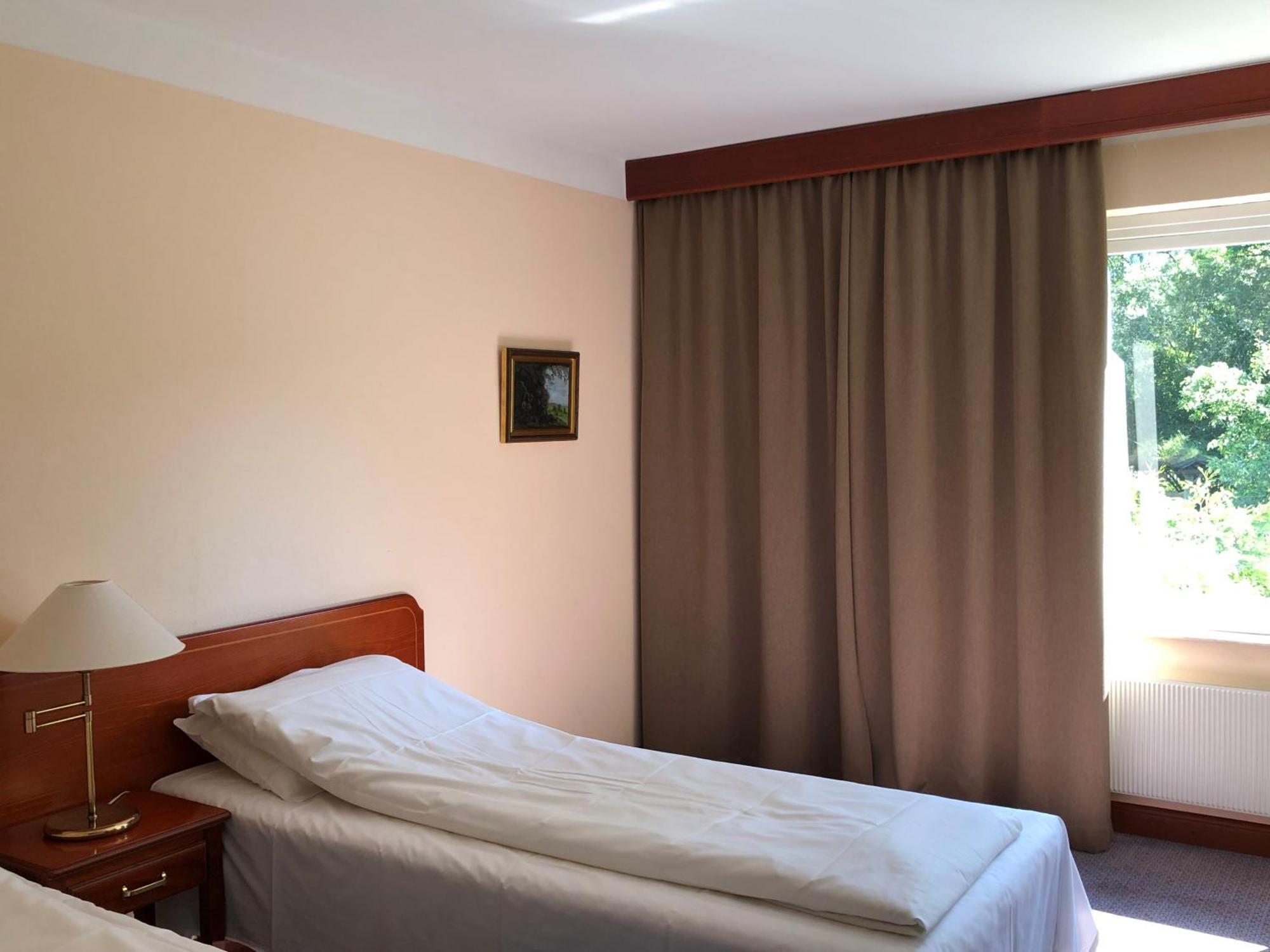 Klaekken Hotel Honefoss Habitación foto
